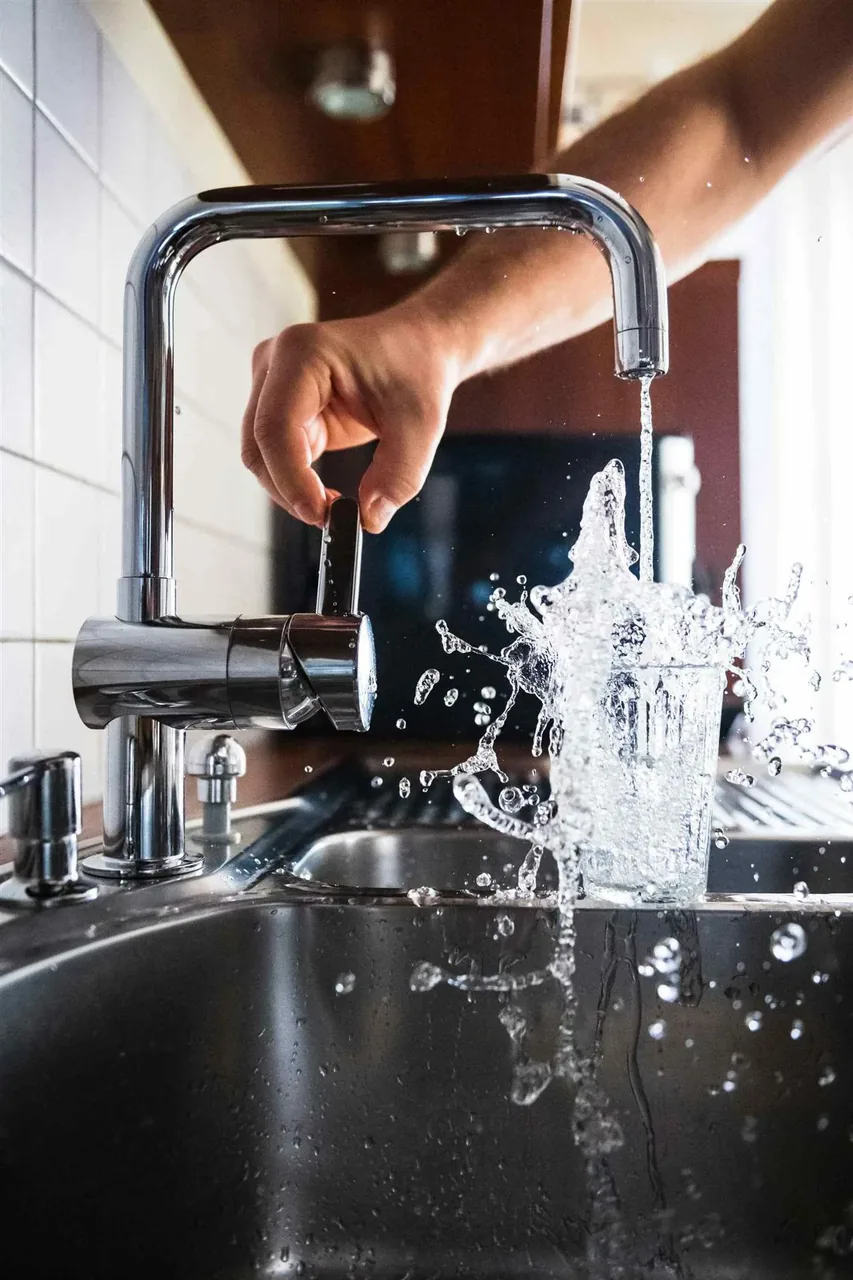 Renovación de instalaciones de agua en vivienda de Gijón